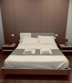 Skyline Rooms & Suites - 2