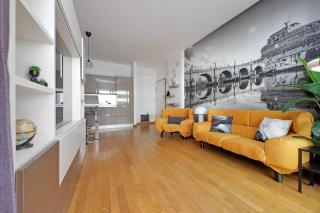 Aki's Flat - 5