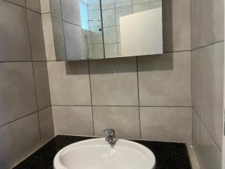 Benmore Gardens -1 bedroom apartment - 7