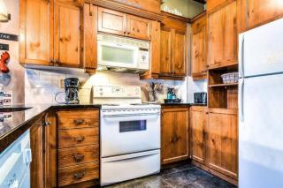 Les Manoirs 3bdrs W Pool & Hottub Near Village - 3