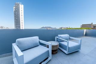 Beachfront Apartment w wrap around terrace, Blouberg, 04 Azul - Città del Capo - 8