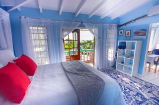 SECOND HOME Beach Apartment - 8