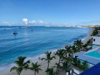 SECOND HOME Beach Apartment - 4