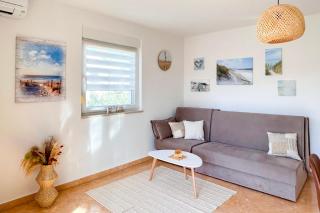 Hanna - 500m from the beach - 9