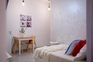 Stanza Comoda e Silenziosa con Bagno Privato e Area Lavoro e Relax - 2
