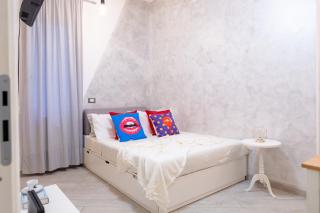 Stanza Comoda e Silenziosa con Bagno Privato e Area Lavoro e Relax - 1