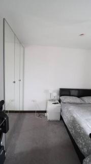 Comfortable single bed flat in Watford - Watford - 4