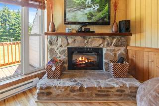 LB105B Cozy Condo Sleeps 6 WiFi Gated Parking NICE - Snowshoe - 2