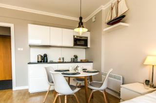 Uroczy Apartament z Parkingiem Sopot - 1