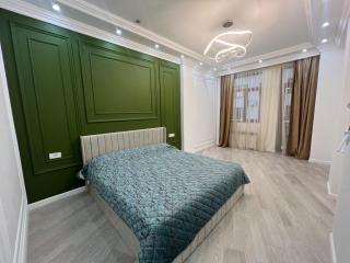 White House 1 - Baku - 3