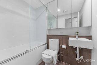 Entire Home in Rouse Hill - Kellyville - 8