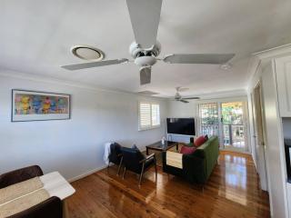2 bedroom guest suite in a Tropical setup - Baulkham Hills - 3