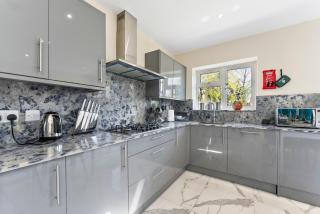 Beautiful Wembley Gem - Parking -Sleeps 14 - Londra - 2