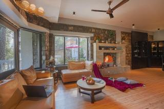 SaffronStays Silver Oak - 3BR European Villa with Indoor Fireplace, Valley Views & Bonfire - 6
