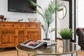 Centrally Located Spacious Three Bedroom Apartment Short Term Rental & Flexible Renting Hackney With Free Wifi - Londra - 7