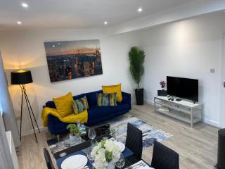 Stylish Apartment in Watford - Watford - 0
