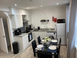 Stylish Apartment in Watford - Watford - 4