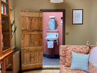 Little Hideaway - Central Frome - 8