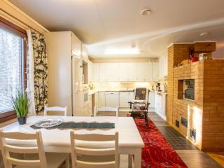 Holiday Home Kesänkilehto by Interhome - Äkäslompolo - 9
