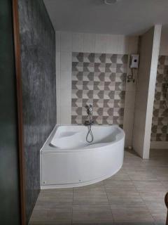 C1 Mama House Suite Room With Bathtub - Bang Saen - 9