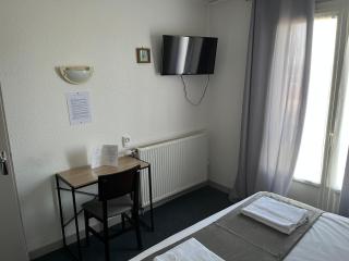 Hôtel Le Lyon Vert Commentry - Commentry - 6