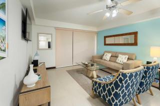 Beachfront - Ocean Comfort 2BR condo - P216 - Palm-Eagle Beach - 2