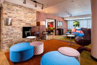 Fairfield Inn & Suites by Marriott Fort Myers Cape Coral - Fort Myers - 4