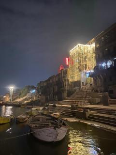 Hotel Sita Palace On Heritage Ghats Of Benaras - Varanasi - 0