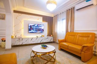 Four Seasons Residence - 0