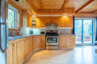 Au Chic Chalet des Chutes Chic Cottage - Sainte-Melanie - 5