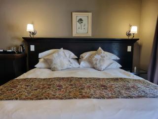 Bass Lake Country Lodge - 8