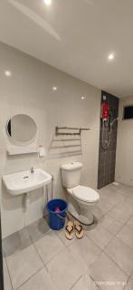 DMarina Homestay - 3