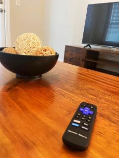 Quiet Apartment - 10 minutes from ECU - 8