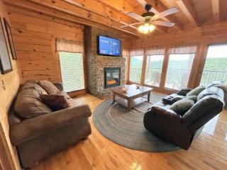 Wild Mountain Honey 3 Bedroom/3 Bath Home with Home Theater - Pigeon Forge - 4