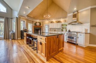 9BDRM Toccoa River Estate with Pool and Games - Mineral Bluff - 4