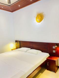 Happy Three Holiday Homes - Hikkaduwa - 1
