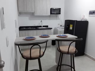 estudio con Piscina en Res de lujo a 10 min ctro y playas - 4