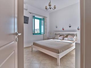 Two Bedroom Cycladic House With Sea View - Kampos Paros - 3