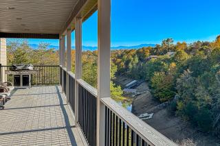 Lake Front Smoky Mountain View - Sevierville - 7