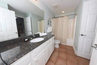 2 Bedroom Condo at Crystal Tower with 2 Outdoor Pools, Lazy River, Heated Indoor Pool, Beach Access - Gulf Shores - 8