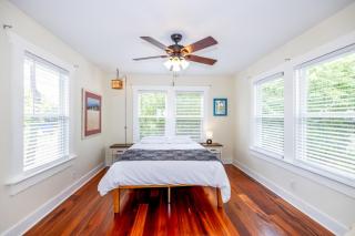 Lovely Home Away From Home - Entire House! - Austin - 1