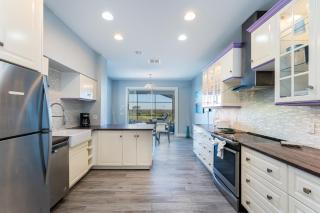 Beautiful Pool Home with Spa, Games Room in Golf Community Close to Disney - 1