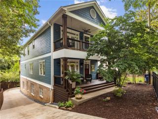 Captain's Quarters - Atlanta - 6