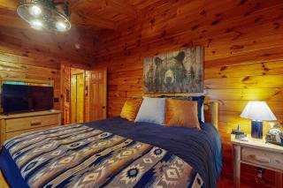 Boulder Ridge Cabin - Lake Lure - 4