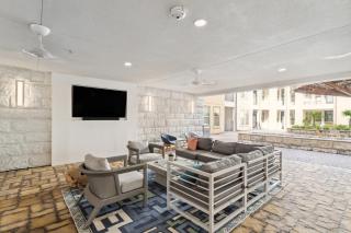 Spacious Uptown Gem Free Parking Pet Friendly - Dallas - 8