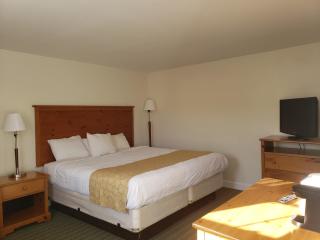 Town & Country Inn - Seekonk - 7