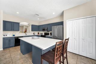 Remodeled 7 Bedroom Retreat Near Disney World - Kissimmee - 5