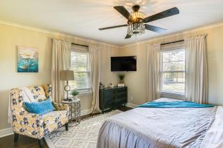 Hot Tub, Games and Sunroom Family Home in Greer! - Greer - 2