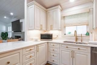 Twenty-One Palms - Isle of Palms - 1