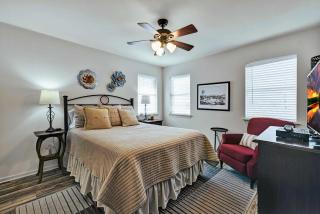 Peach Street Retreat - Fire Pit and Close to Main St - Fredericksburg - 5